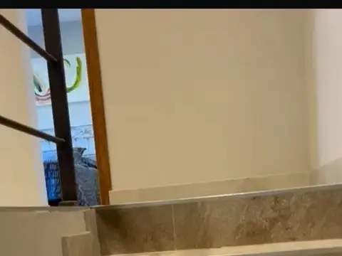 Casa en Alquiler con 1 cochera