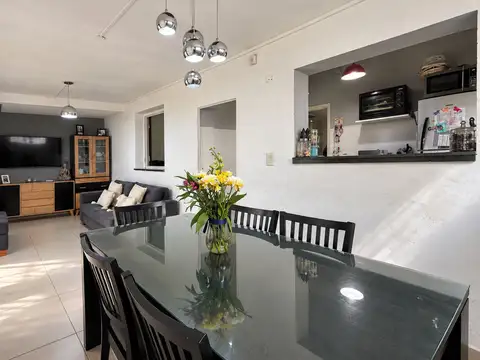 Casa 3 Dormitorios en Venta La Plata con Parque