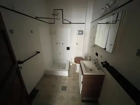 Depto Tipo Casa en Venta 50 años