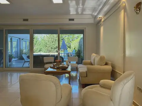 Casa en Venta de 5 dormitorios