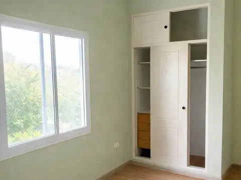 Venta o alquierl casa 4 ambientes en Barrio San Alfonso. Posibilidad de Financiar