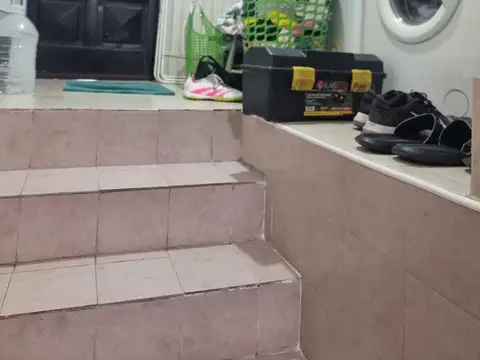 Depto Tipo Casa 4 ambientes con 2 baños