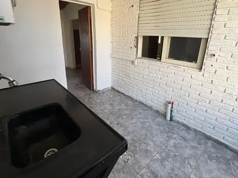 Casa en Alquiler en Villa Gobernador Galvez, $ 480.000