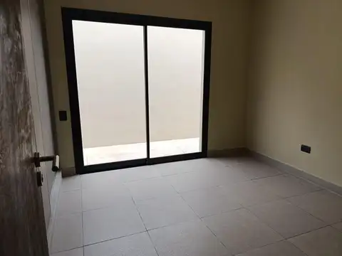 Depto Tipo Casa 3 ambientes con 1 baño