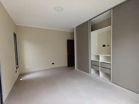 Depto Tipo Casa en Venta en Zona Centro, USD 92.000