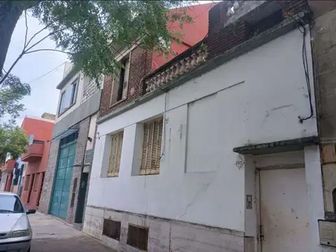 Avelino Díaz 2400