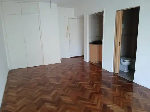 Departamento en Alquiler en Recoleta, $ 600.000
