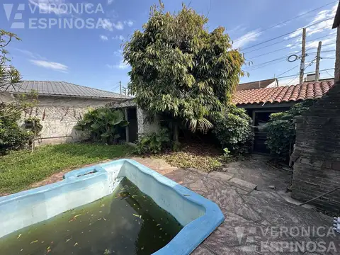 Casa en Venta con 1 cochera