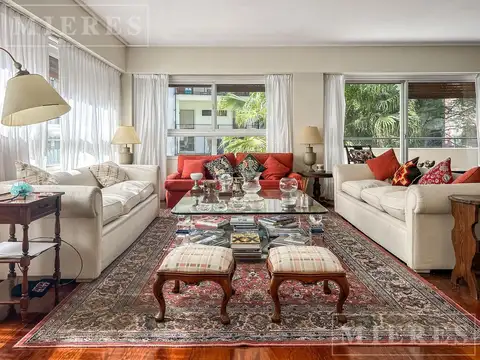 Departamento en Venta con 2 cocheras