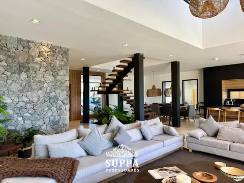 Casa en Venta de 5 dormitorios