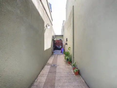 Depto Tipo Casa en Venta 50 años