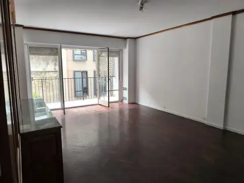 semipiso 4 ambientes con dependencia de servicio balcón contrafrente