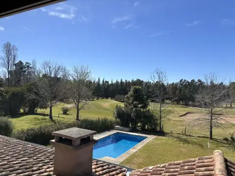 ABRIL CLUB DE CAMPO
