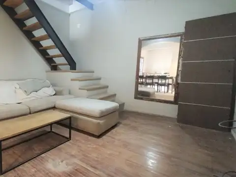 VENTA DE CASA DE 5 AMBIENTES EN VIRREYES
