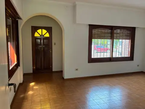 Felix Frias 2300