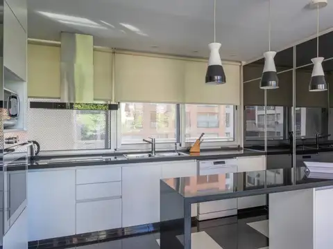 Departamento 5 ambientes con 6 baños