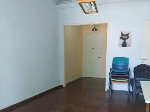 Paraguay 4500, Piso 1xesc