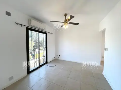 Impecable Departamento de Tres Ambientes con Cochera