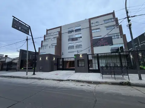 Departamento 4 ambientes Barrio Cerrado a estrenar 