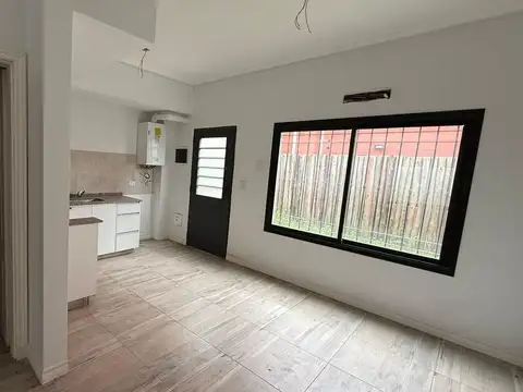Depto Tipo Casa 3 ambientes con 1 baño