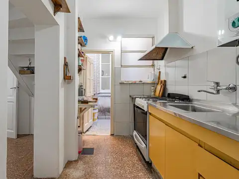 Casa en Venta 4 Amb Lote Propio con Terraza en Floresta Norte
