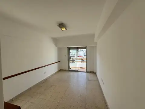 DEPTO 4 AMB EN VENTA EN SAN NICOLÁS CON BALCÓN