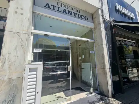 Alquiler de oficina de 9 m2, contrafrente, zona Centro - Mar del Plata