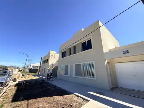 Depto Tipo Casa en Venta en La Cañada, USD 85.000