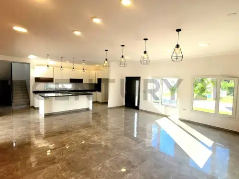 Casa 5 ambientes con 2 baños