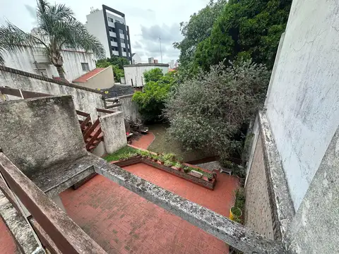 Eva Perón 1400. Lote en venta 291m2. Lanús Este.