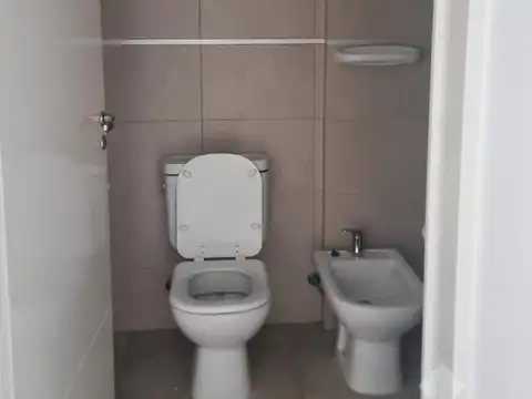 Alquiler Oficina - Calle Villegas, 49 - Cipolletti - Rio Negro -