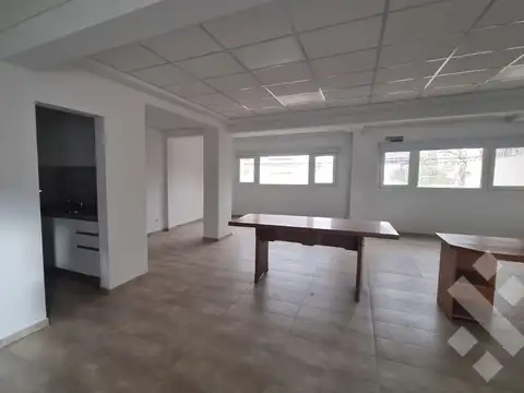Alquiler Oficina - Calle Villegas, 49 - Cipolletti - Rio Negro -