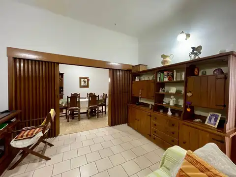 Casa en Venta en Lisandro Olmos Etcheverry, USD 210.000