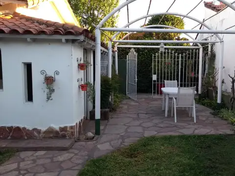 Local + 3 Viviendas en Block - Castelar Sur