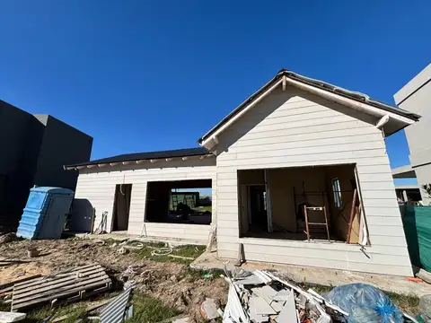 Casa venta en obra en el Barrio Santa Ana, Villanueva