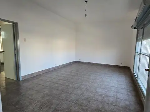 Casa en Venta en Villa De Mayo, USD 100.000