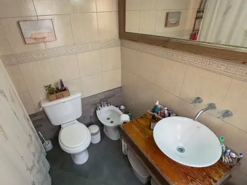 Depto Tipo Casa en Venta 76 años