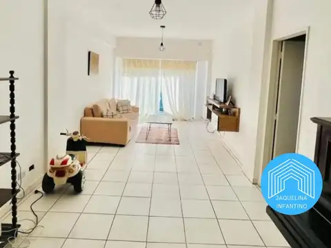 Departamento 3 amb Ramos Mejía céntrico - APTO PROFESIONAL