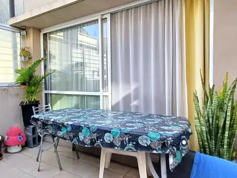 Depto Tipo Casa en Venta con 1 cocheras