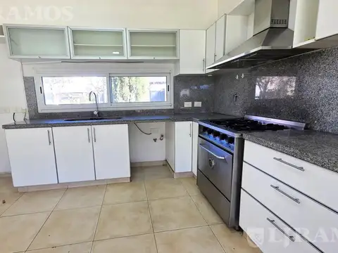 Casa en Venta al Este