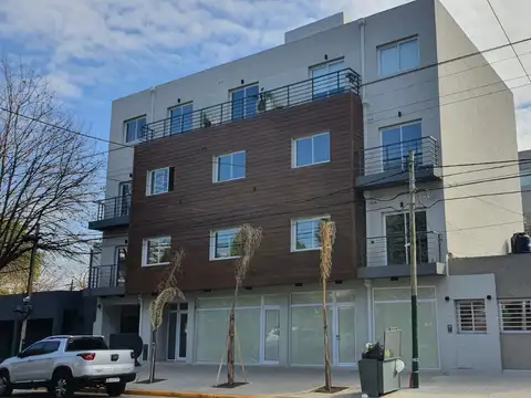 SE VENDE DEPARTAMENTO DE DOS AMBIENTES EN PADUA CENTRO EDIFICIO LA RENATA 26