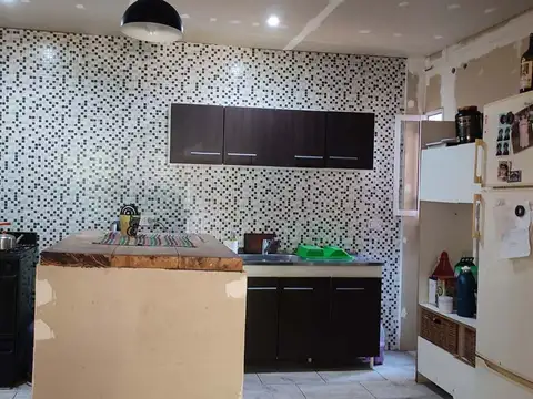 Casa 4 ambientes con 1 baño