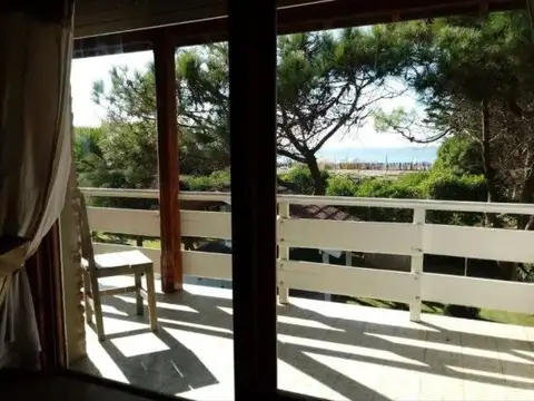 Casa en Alquiler Temporal con 2 cocheras