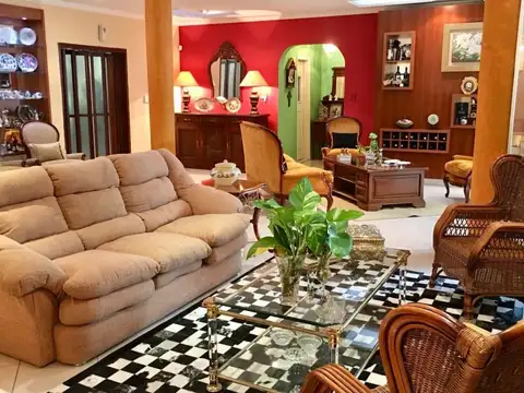 Casa en Venta en Asuncion, USD 320.000