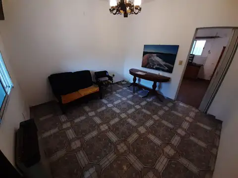 Casa en Alquiler en Jose Leon Suarez, $ 800.000