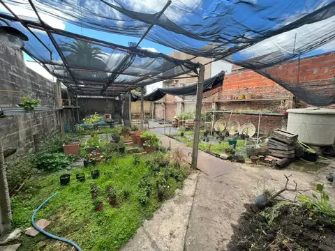 *LOTE DE 8,66 x 43 *IDEAL CONSTRUCTOR *ZONIFICACIÓN: C3 *FOT: 2 *FOS: 0,6