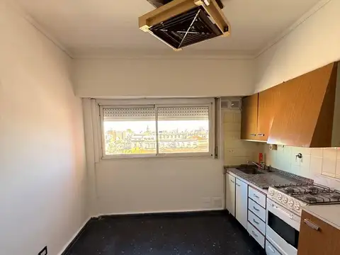 Zeballos 200, Piso 7