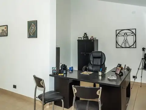 Casa 4 ambientes con 6 baños