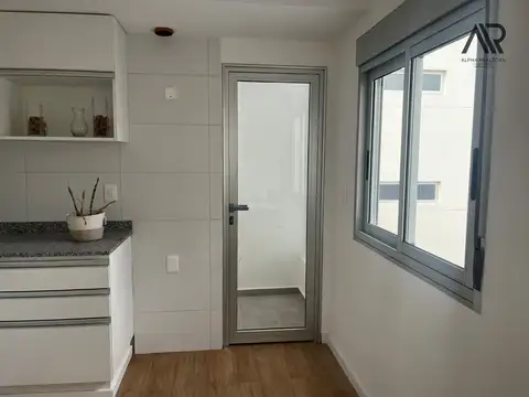 Apartamento en alquiler de 2 dormitorios c/ cochera en Lezica