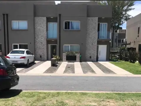 Venta Duplex Lagoon Pilar - CUAN PROPIEDADES